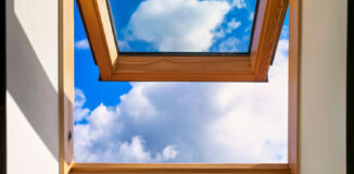 Jakie okno dachowe wybrać do łazienki?